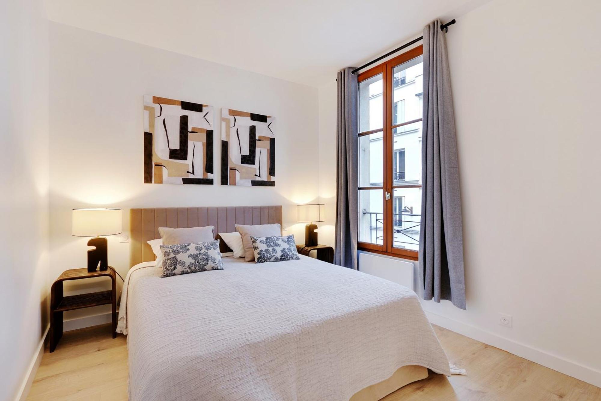 Apartamento Superior com 2 Quartos e Terraço